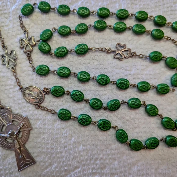 Vintage Celtic Rosary - Picture 1 of 6